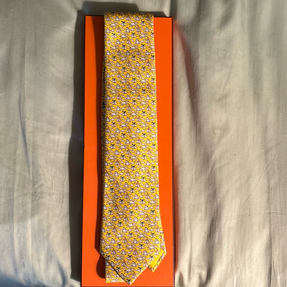 NWT Hermes silk tie Dans Les Nuages
